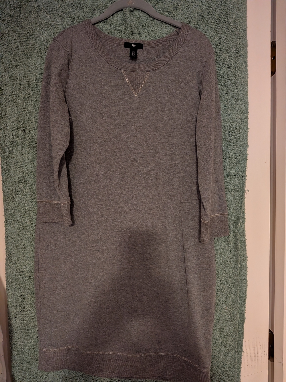 GAP Heather Gray Long-Sleeve Knit Shift Dress